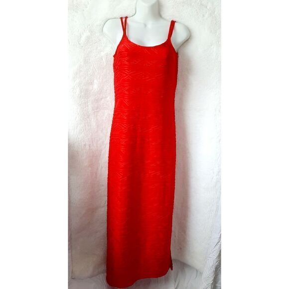 Newport News Dresses & Skirts - Newport News Red  form fitting spaghetti strap sz 8p dress